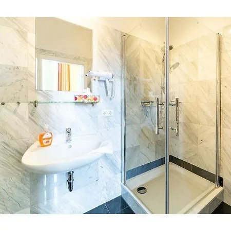 Gross Helle Manor House Wrodow